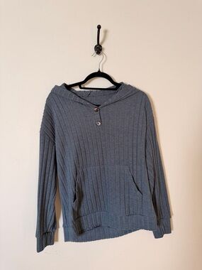 Cozy Ribbed Hooded Pullover - Slate Gray